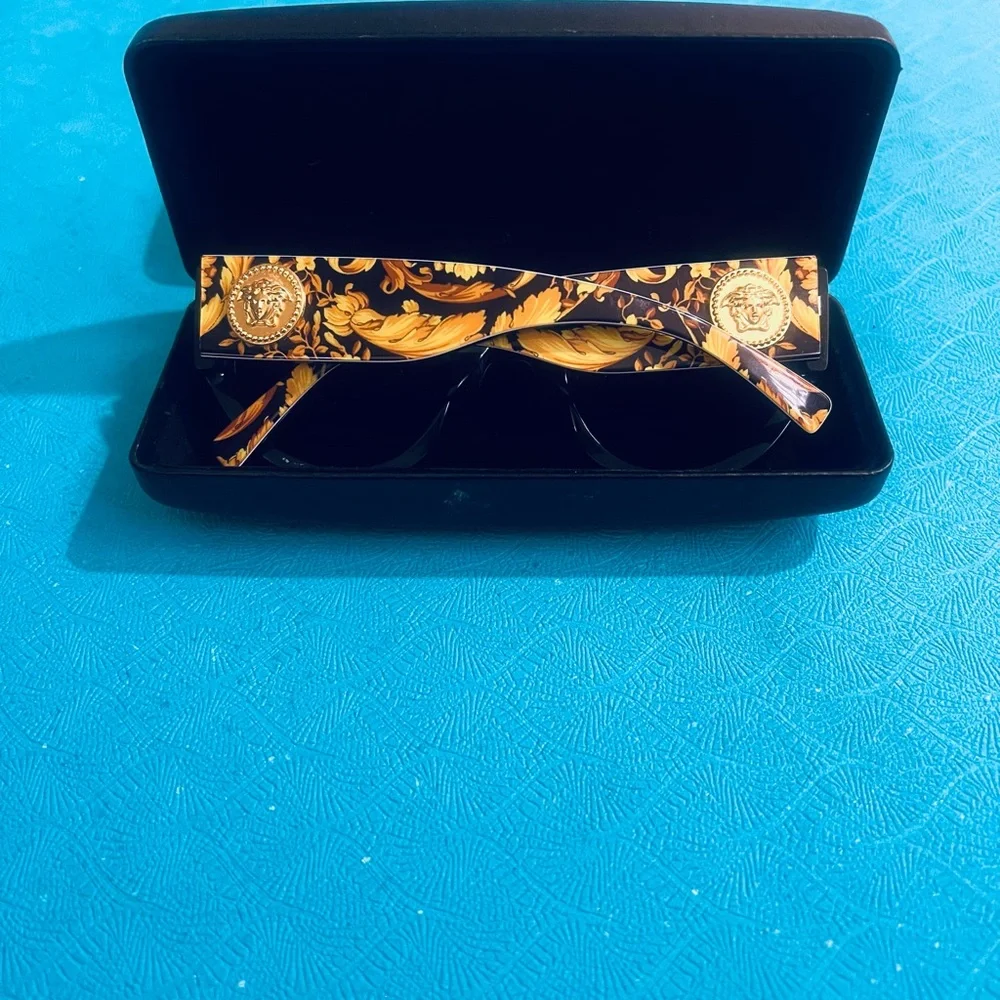 Versace Yellow Floral Round Sunglasses - Picture 4 of 7